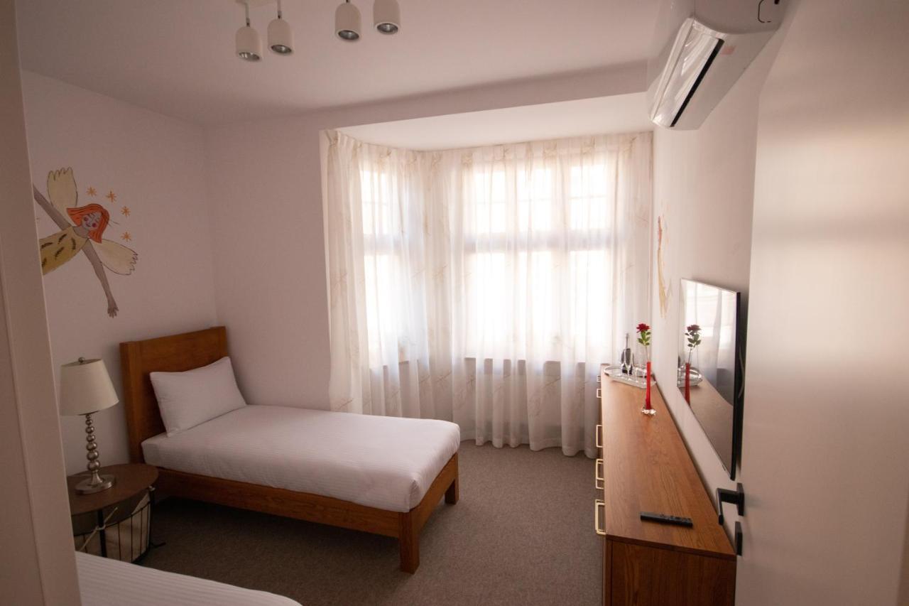 - Aniolow -mostowa 27 Torun